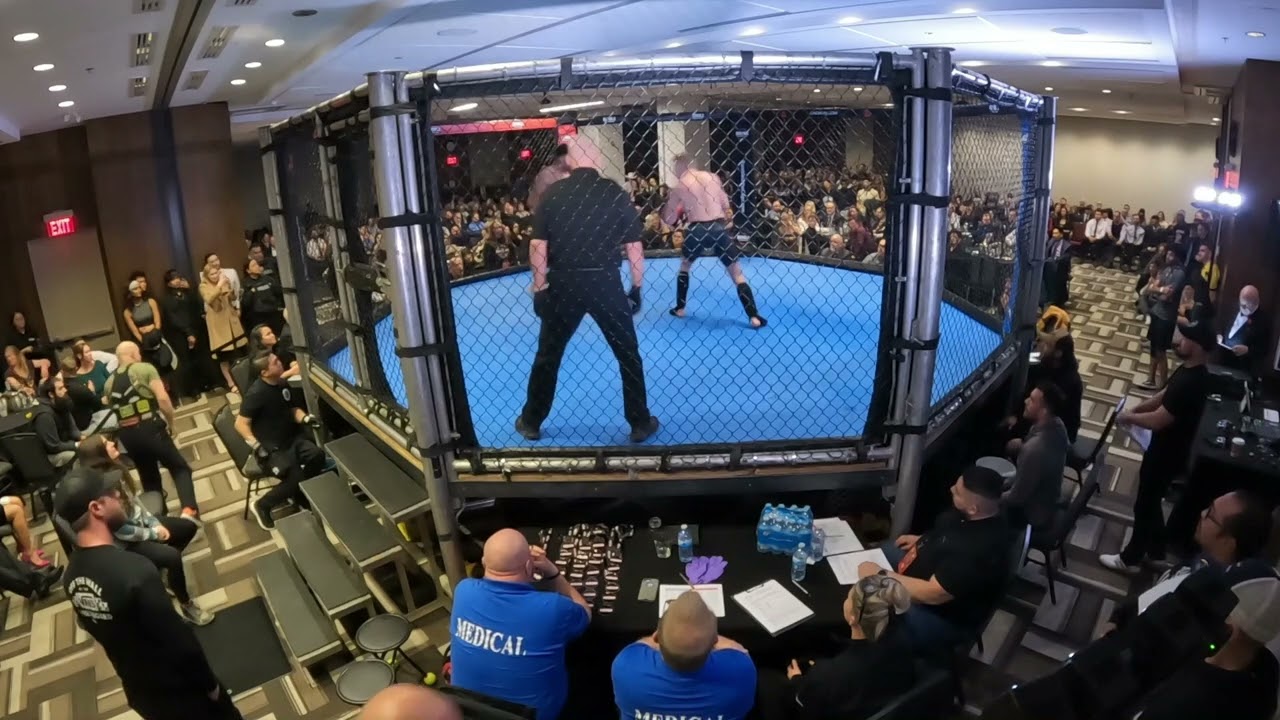CALGARY | MMA | Emmanuel Mastro Matteo vs Paul Masur 4 background