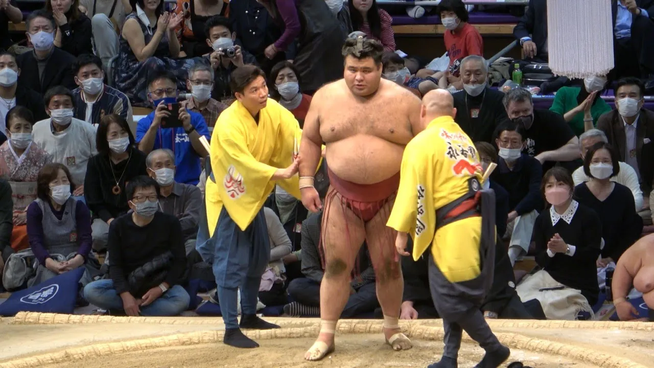 Takayasu: Top Ozeki contender?
