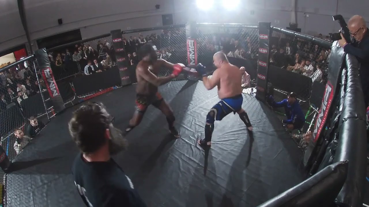 PORTSMOUTH | ULTRA MMA | DEON NEWBY VS ADAM HORNIK background