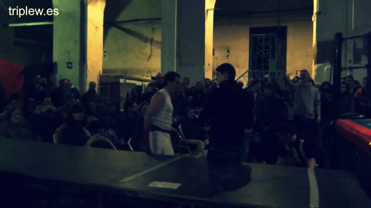 Triple Amenaza titular - Hades © vs Rod Zayas © vs Blacksmith - Tag Attack (15/12/2012) background