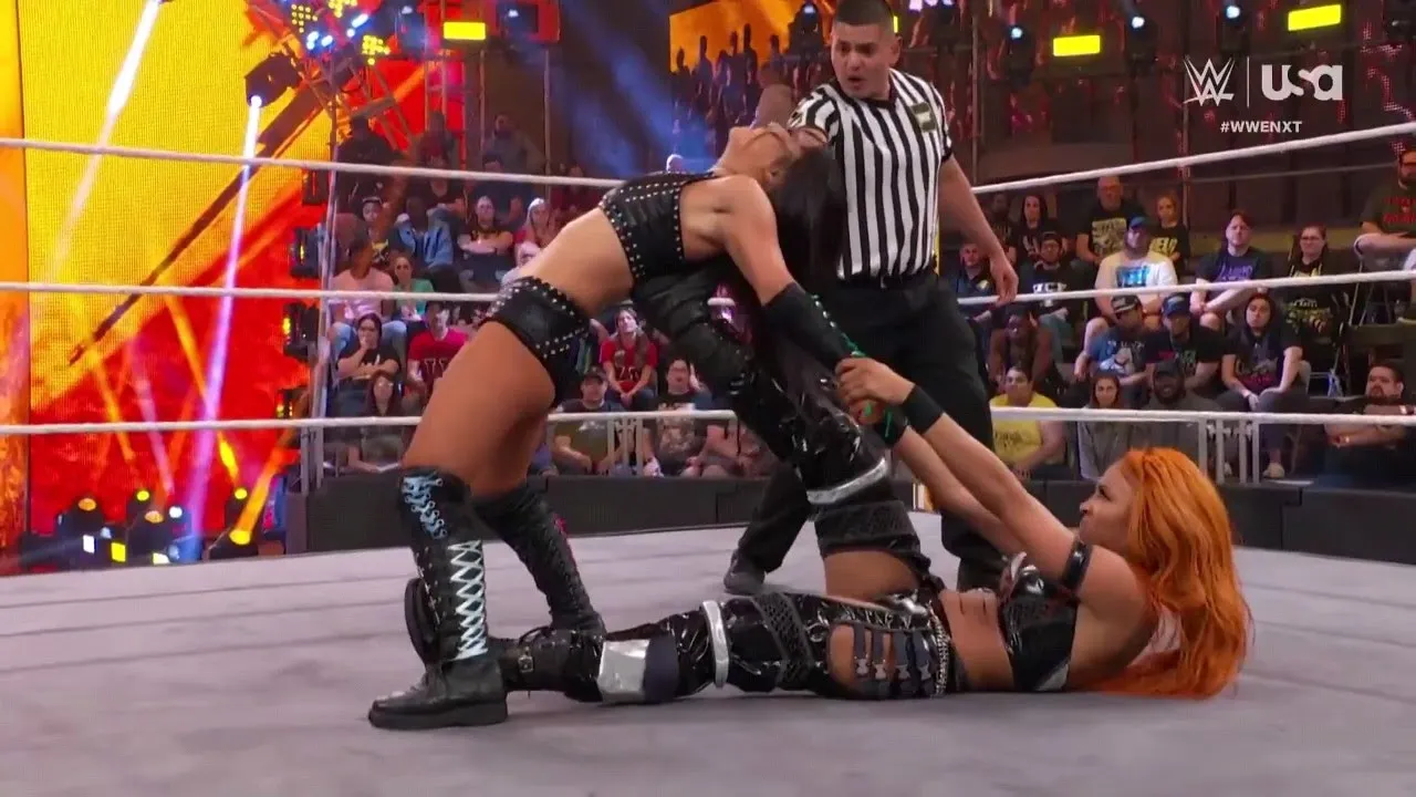 Roxanne Perez VS Jakara Jackson background