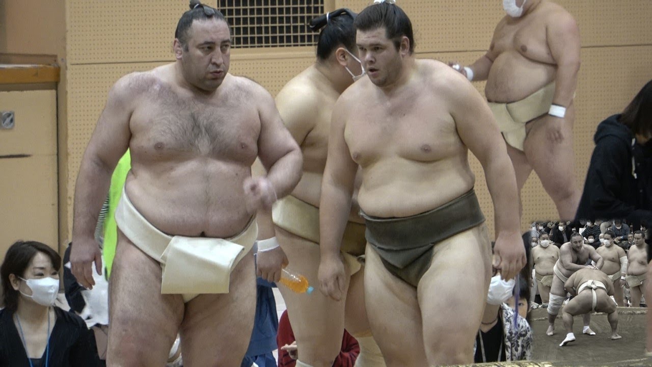 Tochinoshin on tour: Pushing juniors hard background