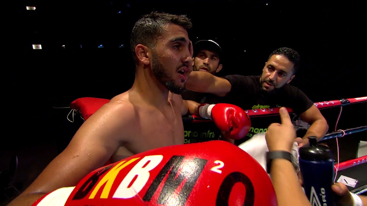 Badr Houdoe (Morocco) VS Jos Gouweloos (The Netherlands) Fighting rookies antwerp 17.09.2016 backdrop