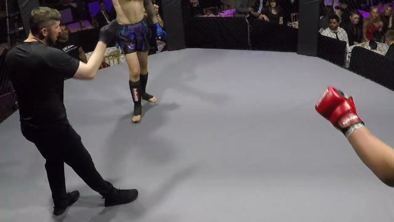 BASILDON | MMA | DAVID PYRA VS GEROGE CLARKE background