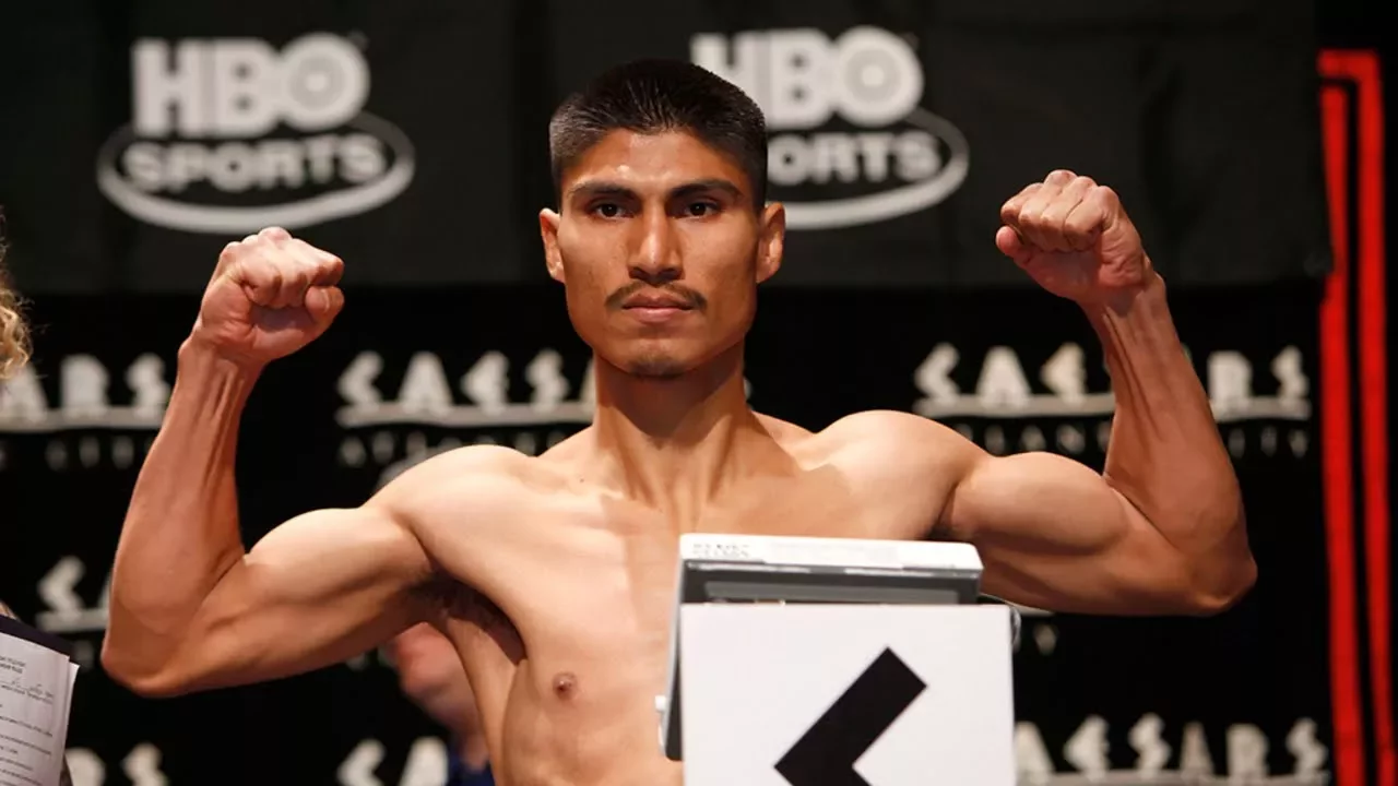Mikey Garcia - Highlights / Knockouts background