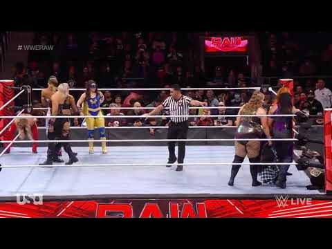 TEAM LIV MORGAN VS TEAM BECKY LYNCH - 10 WOMAN TAG TEAM MATCH 1/3 background