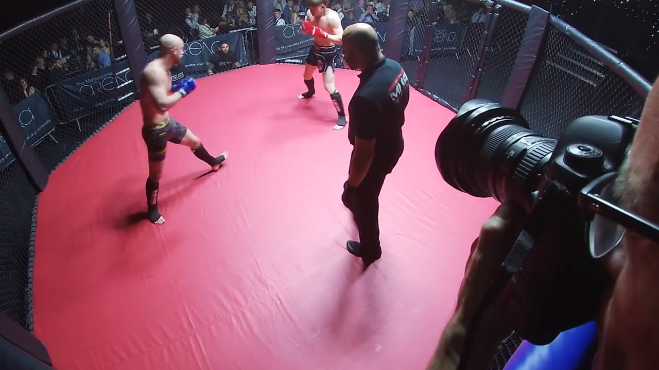 BARNSLEY | MMA | TYLER GREENHOFF VS NATHAN SAGE