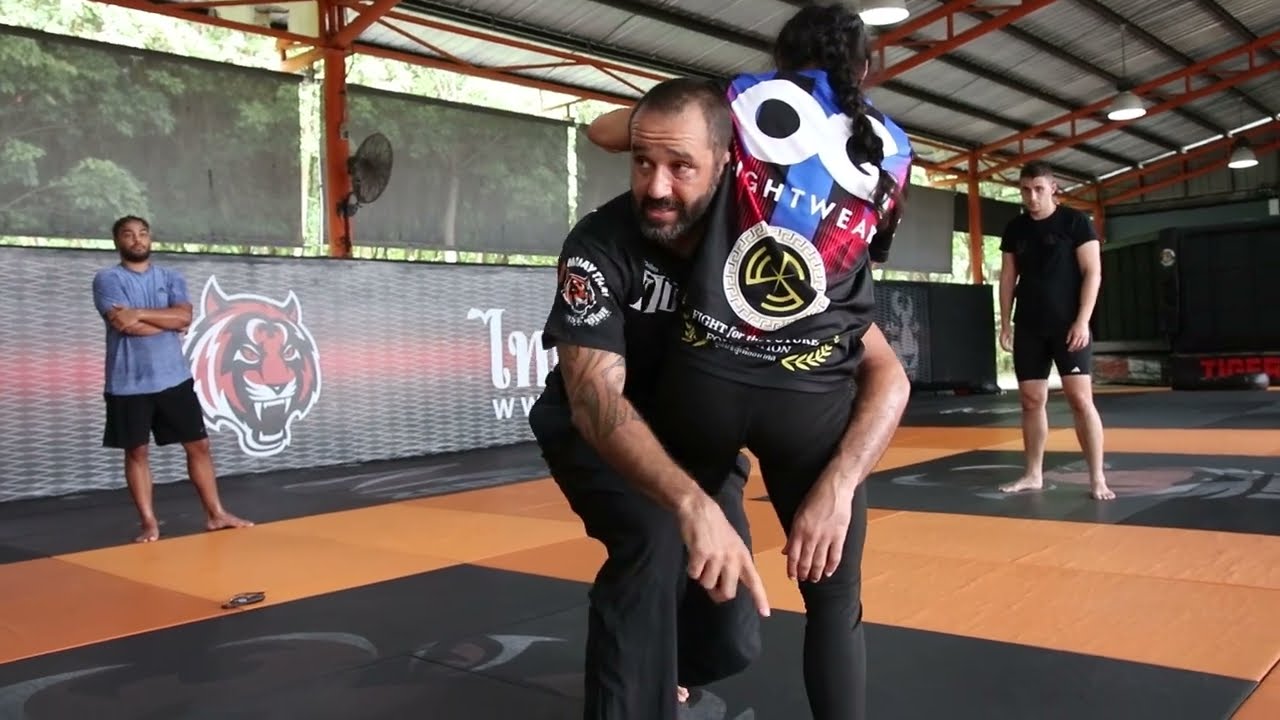 MMA Technique: Outside Penetration Step Entry To Double Leg Takedown