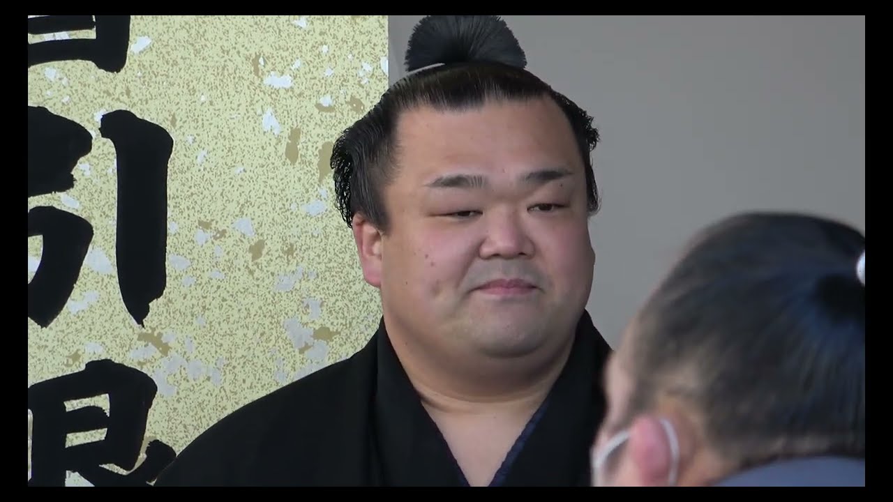 A sumo wrestler's deepest regret background