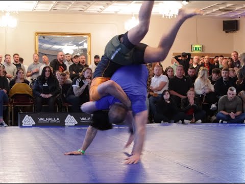 Kallum vs Oliver Full fight background