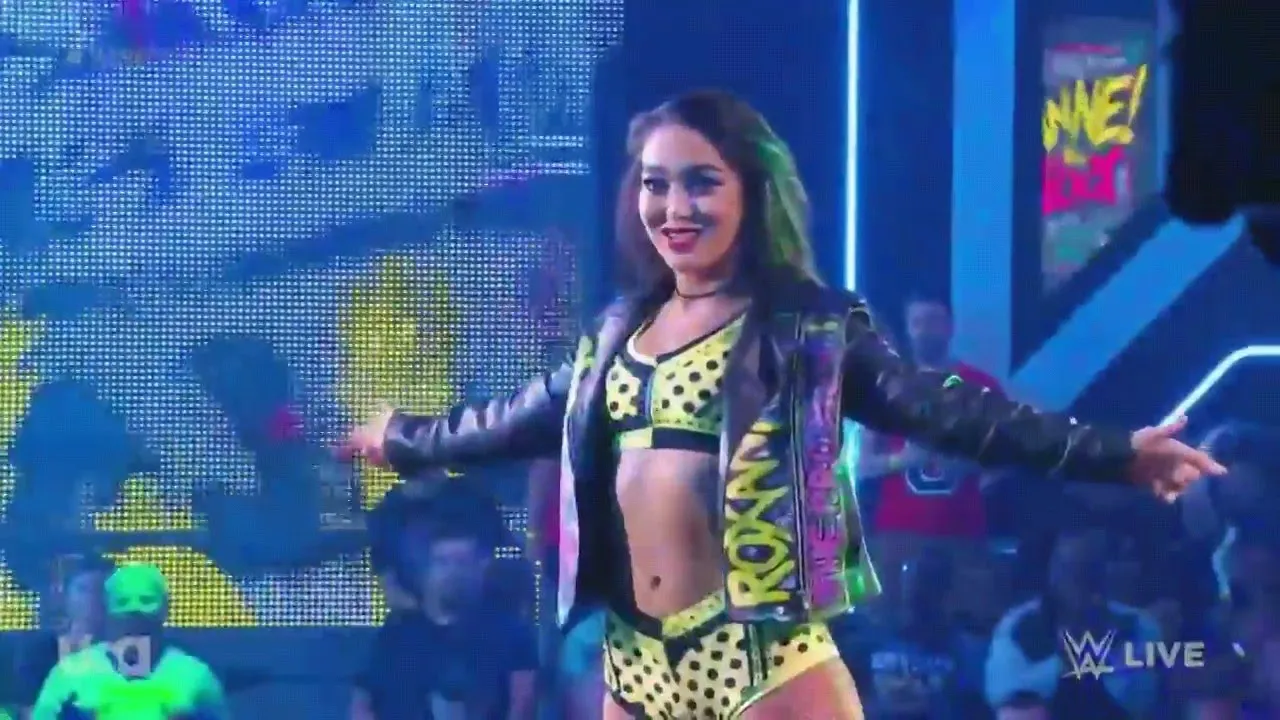 Lash Legend VS Roxanne Perez background