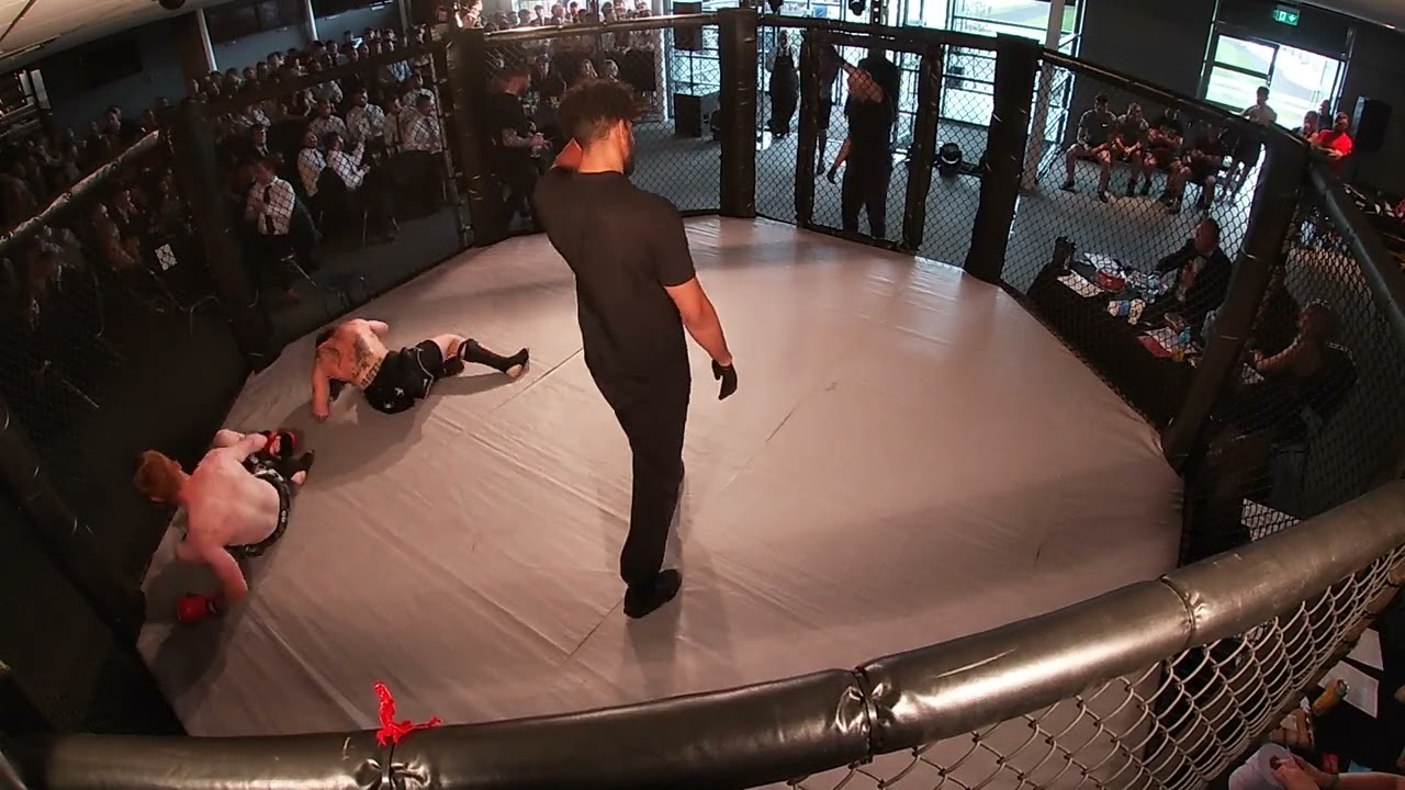 CHESTER | ULTRA MMA | GINGER NINJA VS LEON HOLMES