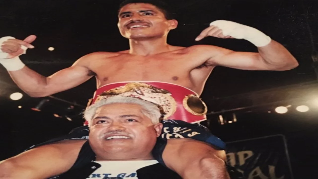 Robert Garcia - Highlight Reel background