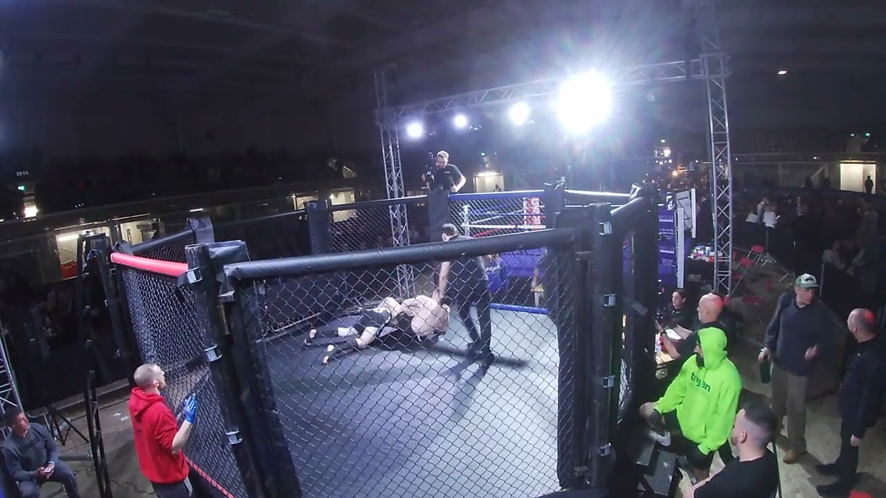 BRISTOL | ULTRA MMA | FINLEY REED VS DOMINIK ZAJDEL background