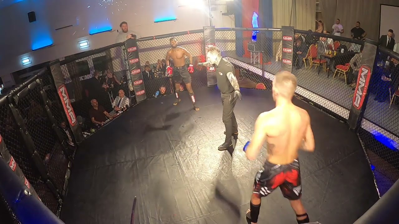 NOTTINGHAM | ULTRA MMA | JASON LYNCH VS DECLAN DAVIES background