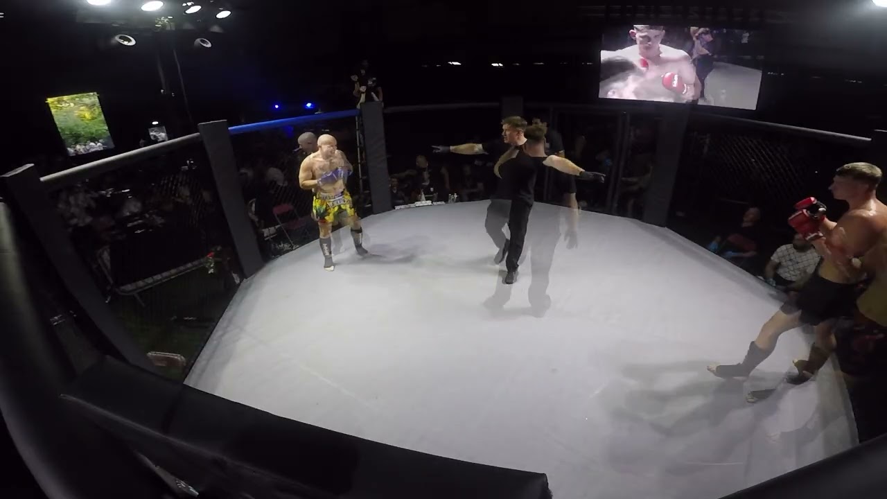 CARDIFF | ULTRA MMA | SCOTT MARKS VS SCREWY LEW
