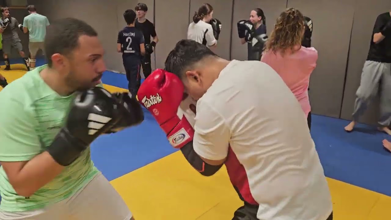 Kickboxing techniques de champion avec Guerric Billet 2024 III