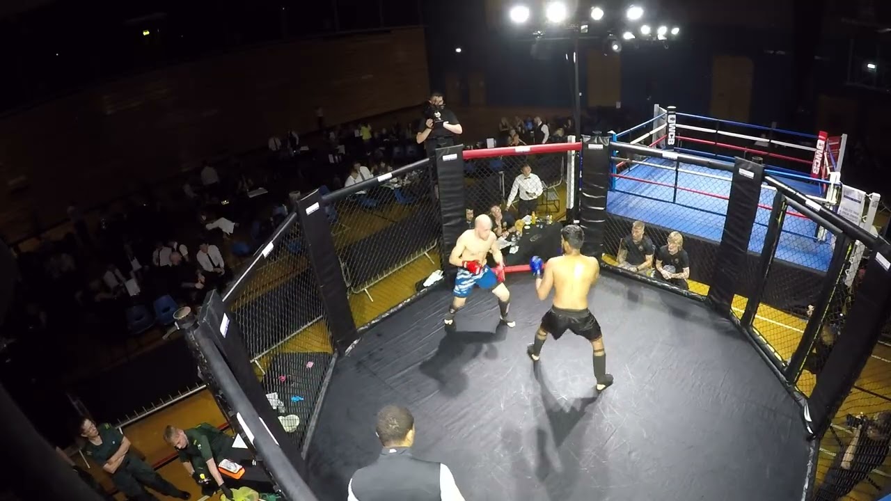 STOKE | ULTRA MMA | ARIAN THE MACHINE MIESZKUNIEC VS PAV THE TAMIL TIGER background