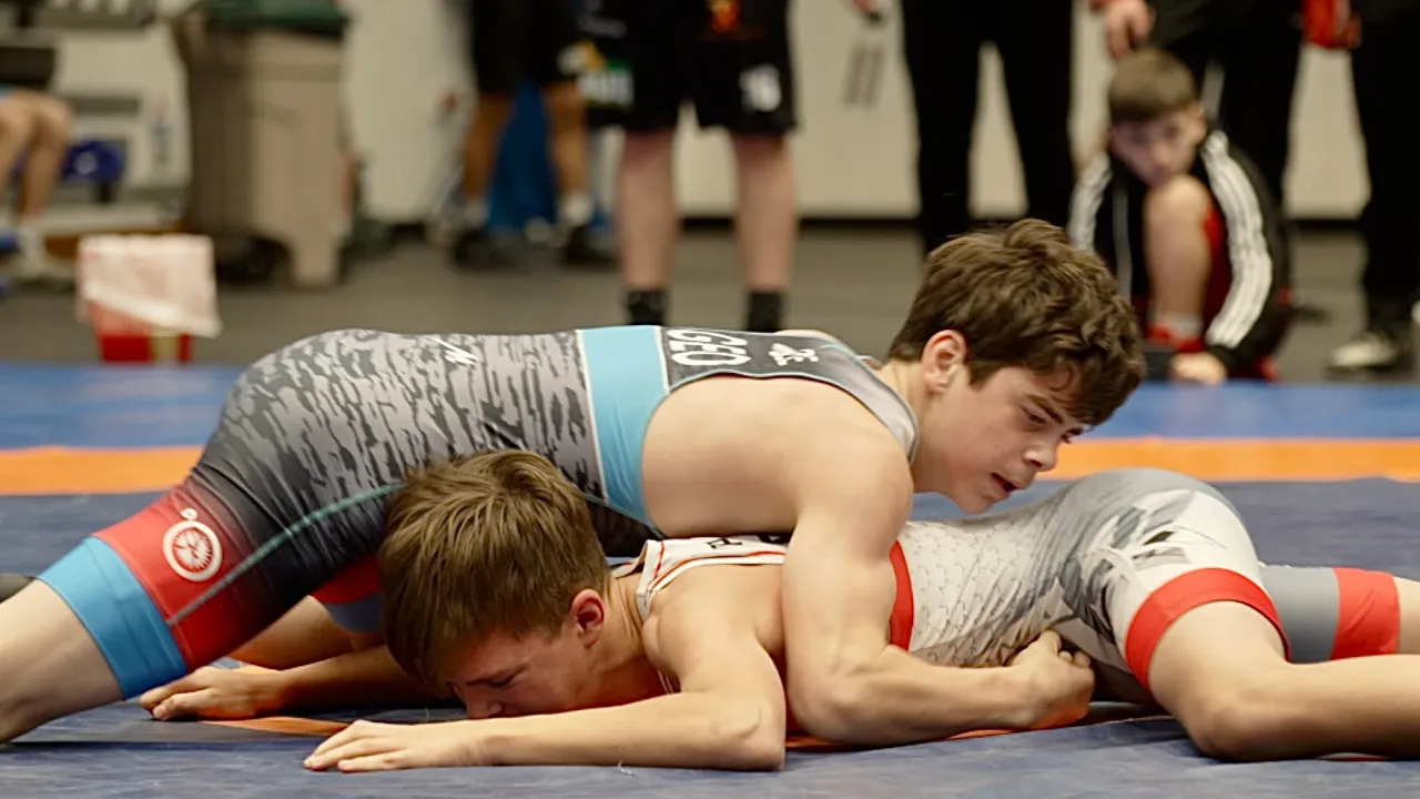 U15 Mikkel Pajumäe (EST) vs Giorgi Aznaurishvili (GEO) 52kg. Greco-roman boys youth wrestling. B-cam