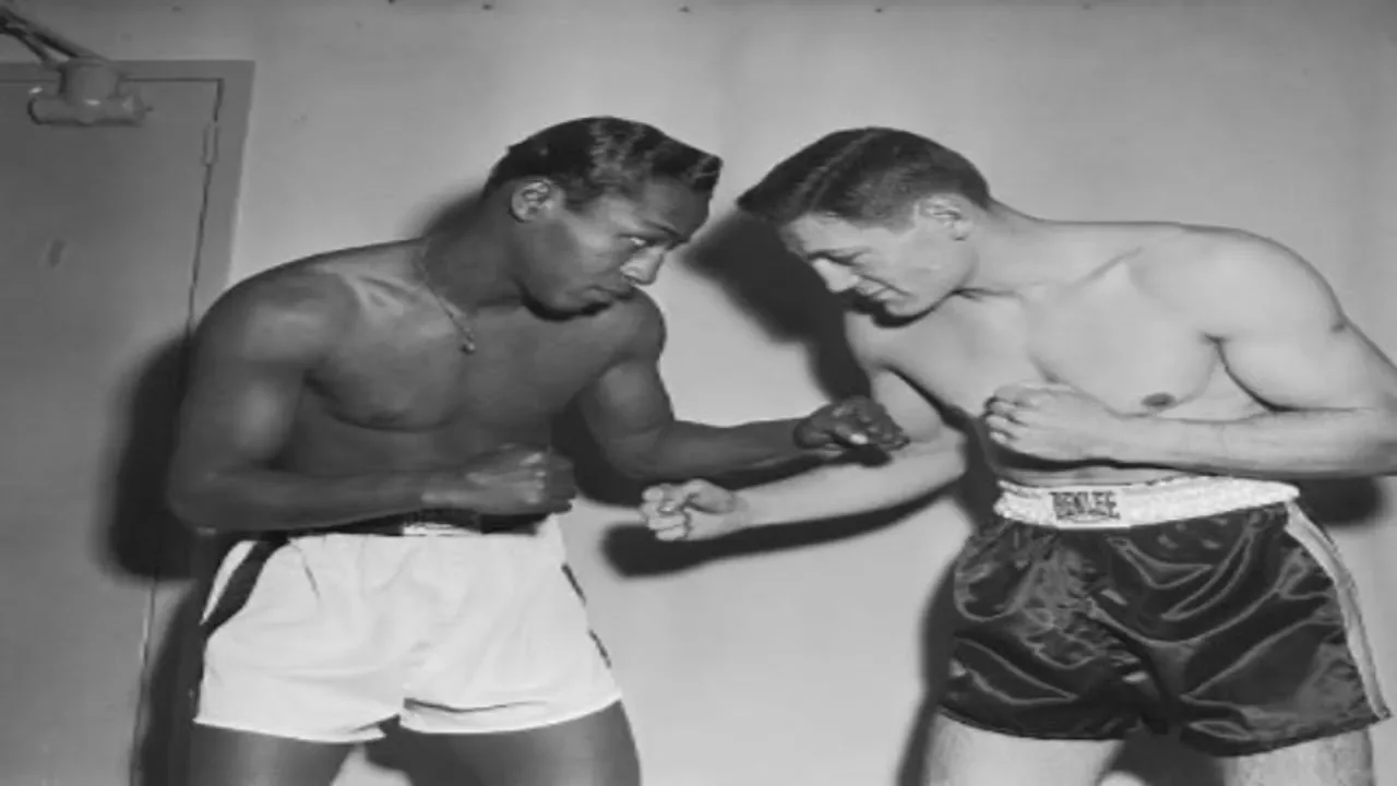 Johnny Bratton - Amazing Combinations & Footwork background