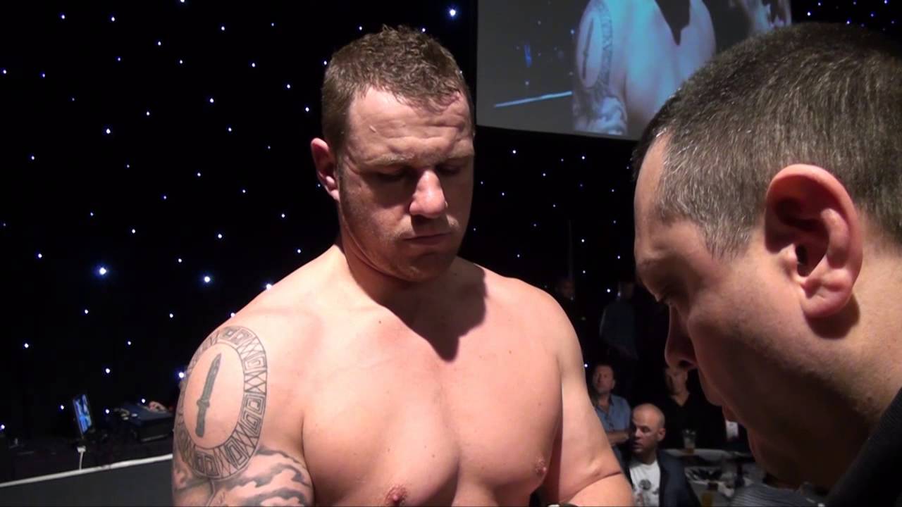 FCCTV4 JAMES WALKER vs PAUL WADSWORTH FULL CONTACT CONTENDER 4 background