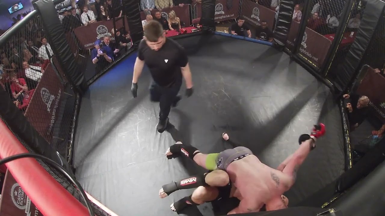 KENT | ULTRA MMA | LEE MCKEOWN VS LEWIS background