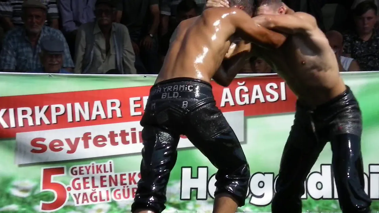 5 GELENEKSEL GEYİKLİ YAĞLI PEHLİVAN GÜREŞLERi 2019 8 24 backdrop