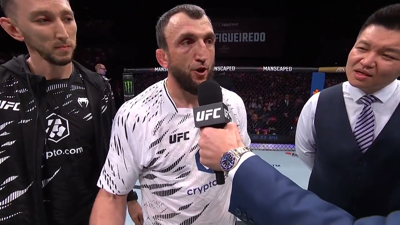 UFC Макао: Муслим Салихов - Слова после боя background