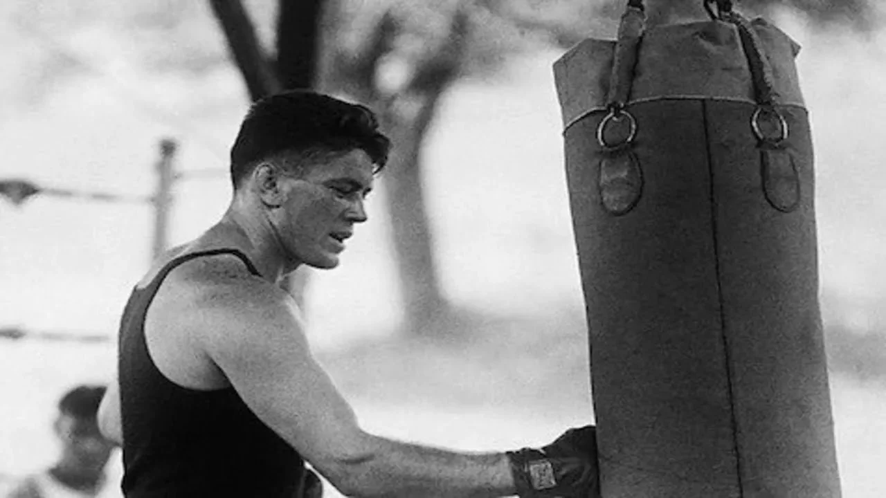Gene Tunney - The Technical Genius background