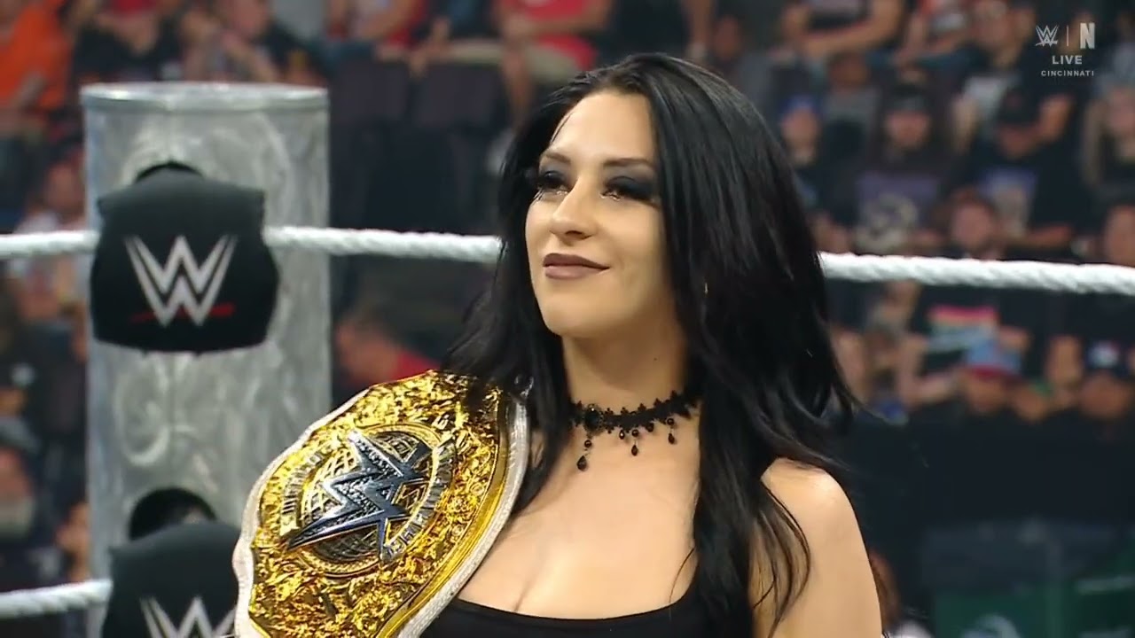 WWE SMACKDOWN TIFFANY STRATTON AND STEPHANIE VAQUER ENTRANCE 10/03/25