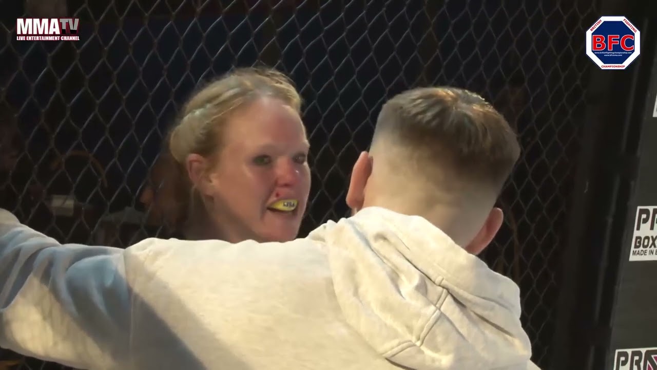 BFC6 Bout 2 Lisa Matthes Vs Janine Reaney