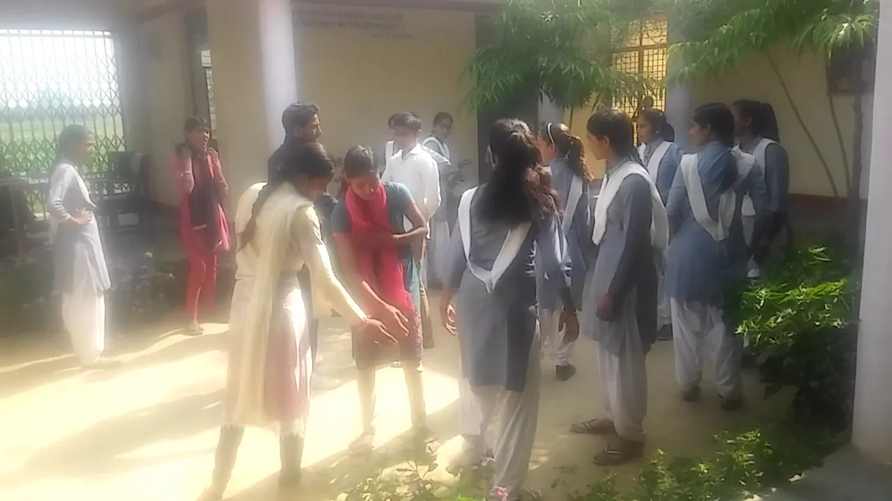 Training of self Defence FOR GIRLS background