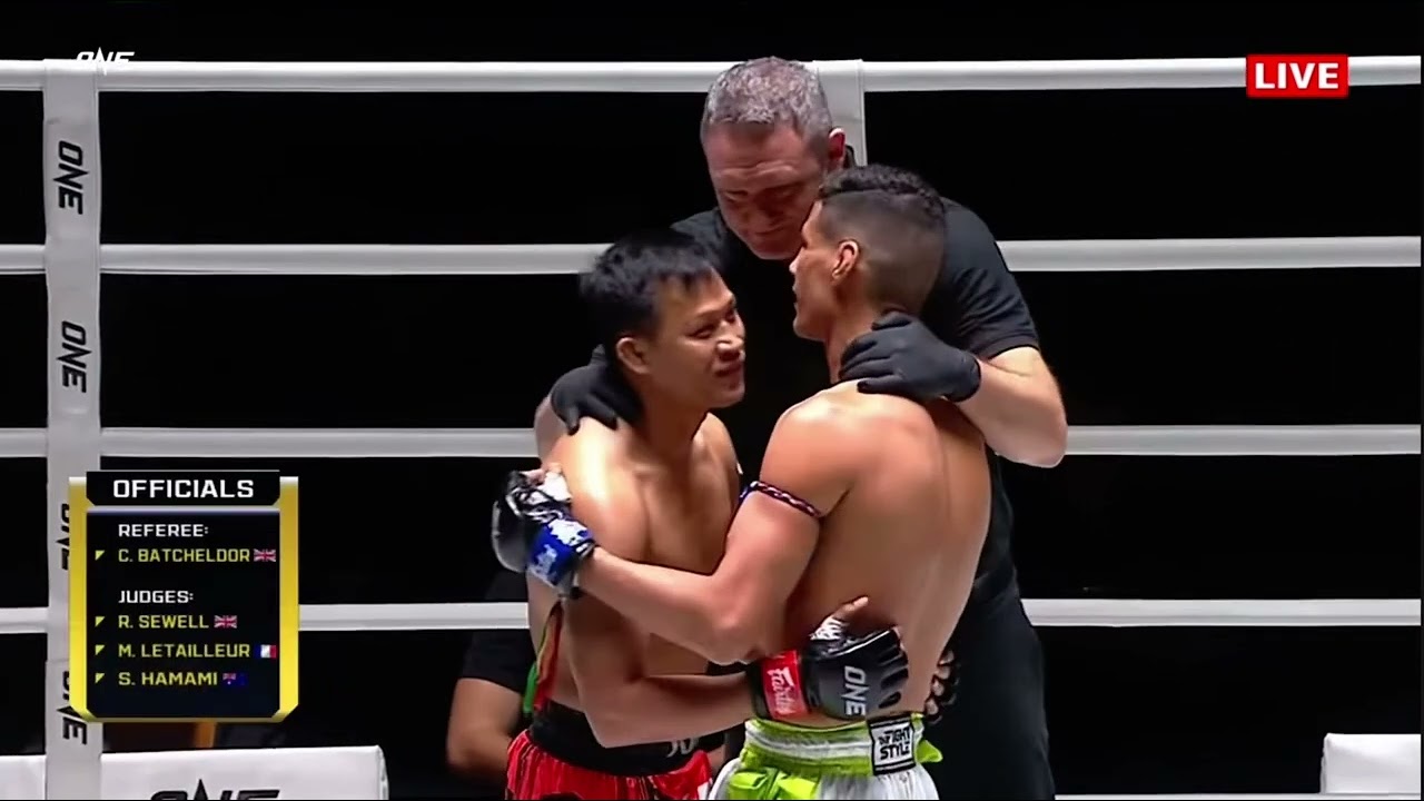 Full Fight Catchweight MUAY Thai (141.4 pounds) Julio Lobo (PFC) vs. Kaonar at One Friday Night 42