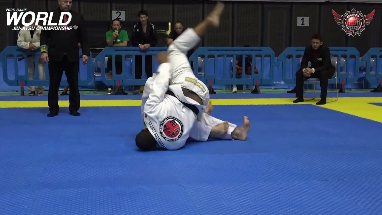 【FULL FIGHT】Fabiano De Souza vs Robson Oda / SJJIF WORLD 2025 background