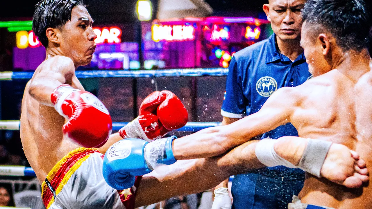 WATCH THESE MUAY THAI FIGHTERS FROM THAILAND GO TO WAR background