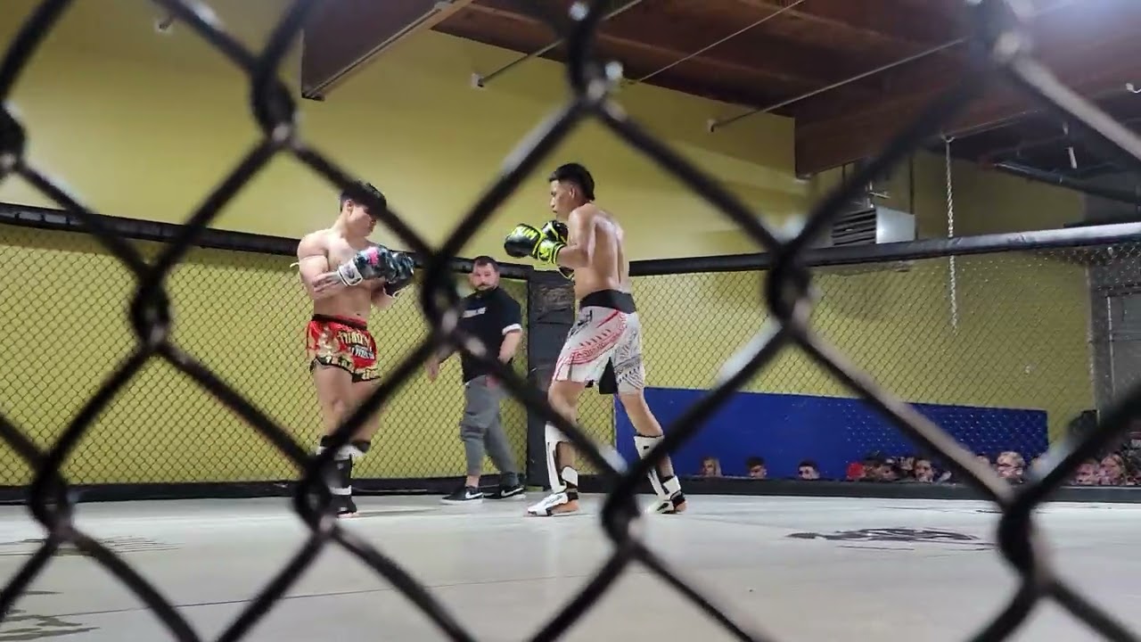 Carlos Martinez vs. Richy Bunlan at West Coast Fight Team smoker event