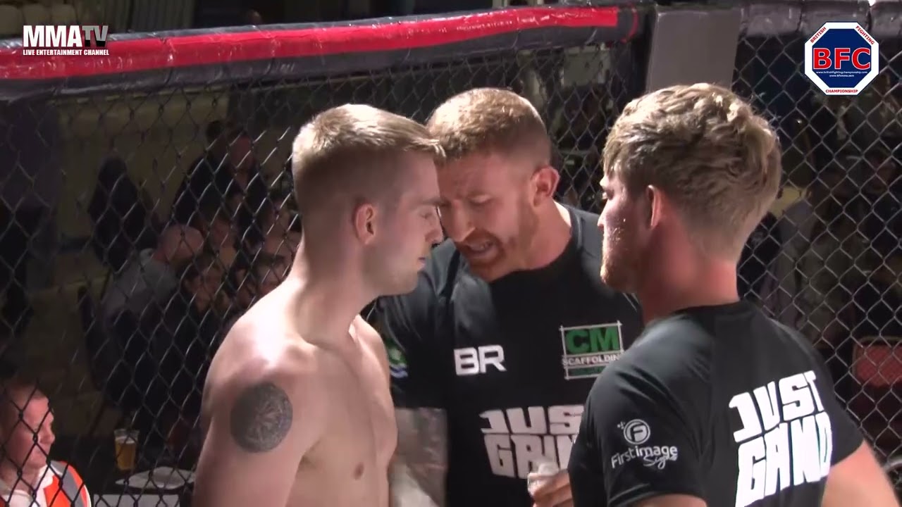BFC4 Bout 4: Harry Brown Vs Sameed Ahmed background