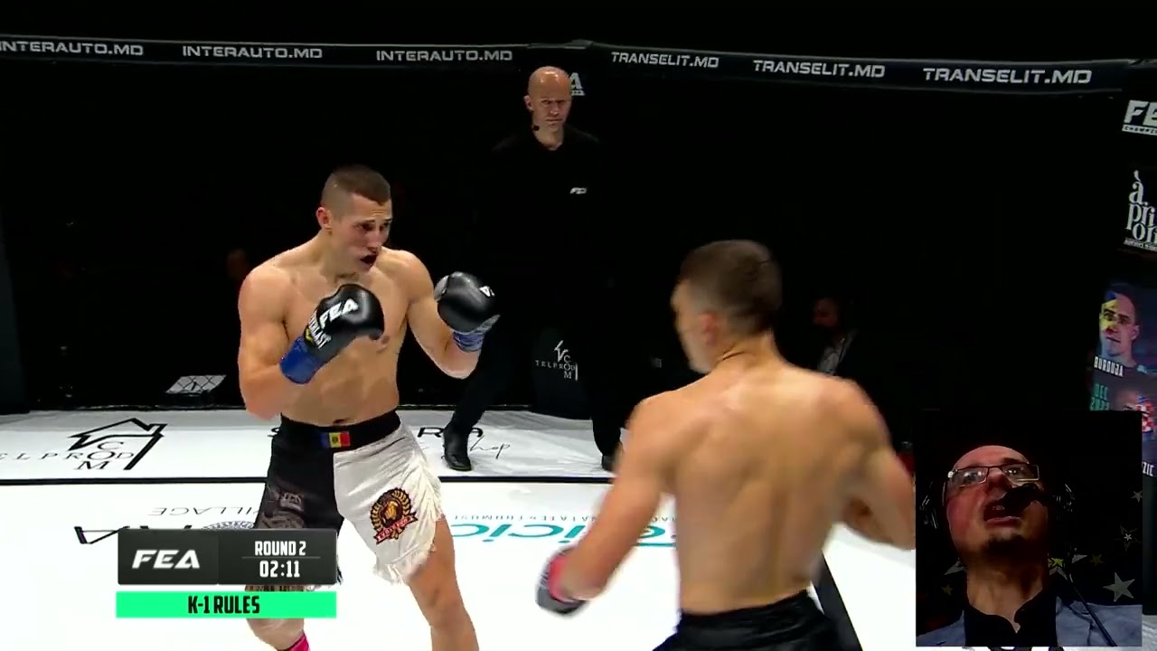 Commentator booth.Daniel Austin reacting to Denis Tapu vs Vitalie Panainte. Presented by FELICIA