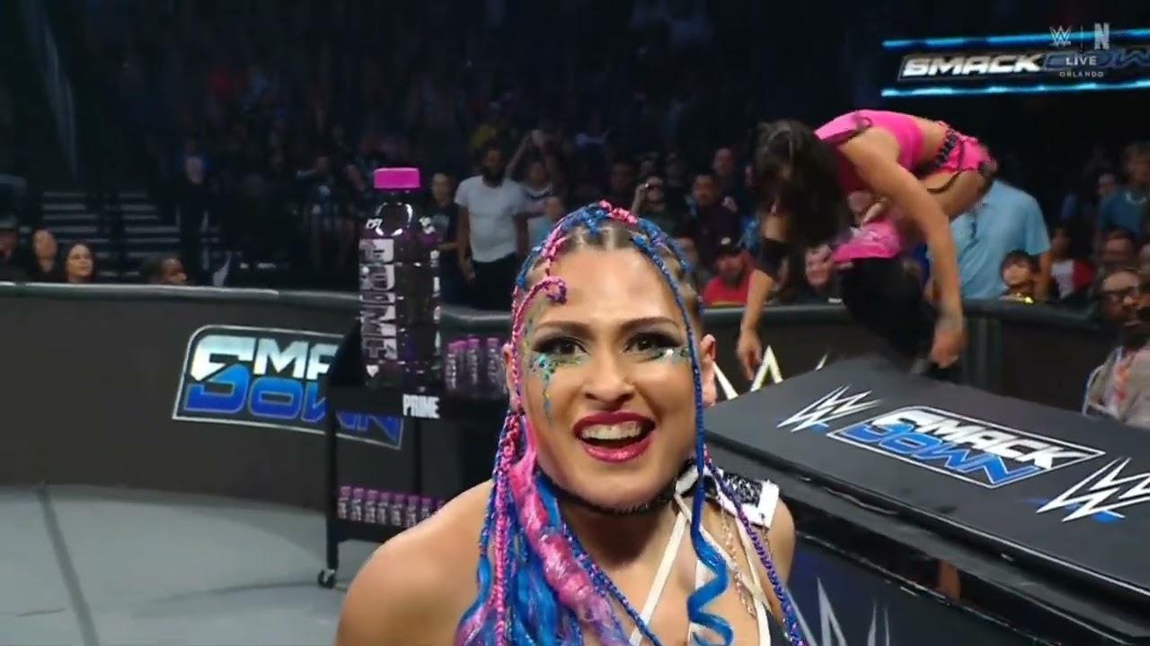 WWE SMACKDOWN GIULIA & KIANA JAMES VS MICHIN & B FAB 08/26/25 background