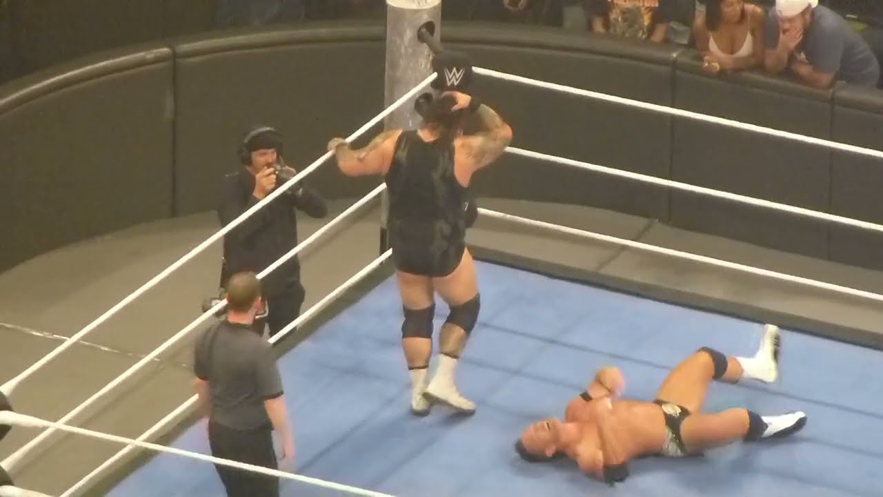 LA Knight vs Bronson Reed (Dark Match) at WWE SmackDown