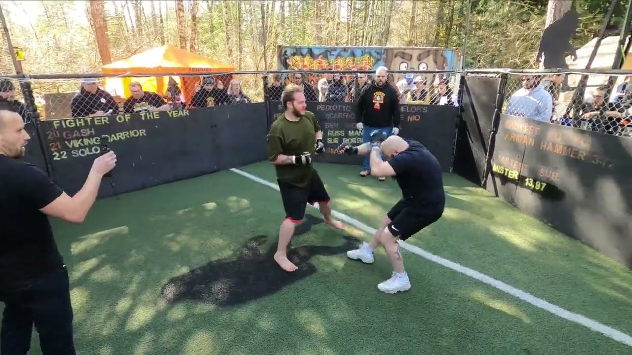 That was a CLEAN Superman Punch! one punch man!! backdrop