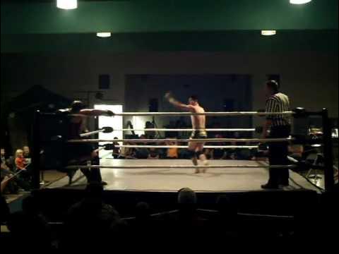 Riea Von Slasher vs Icarus - VIPW background