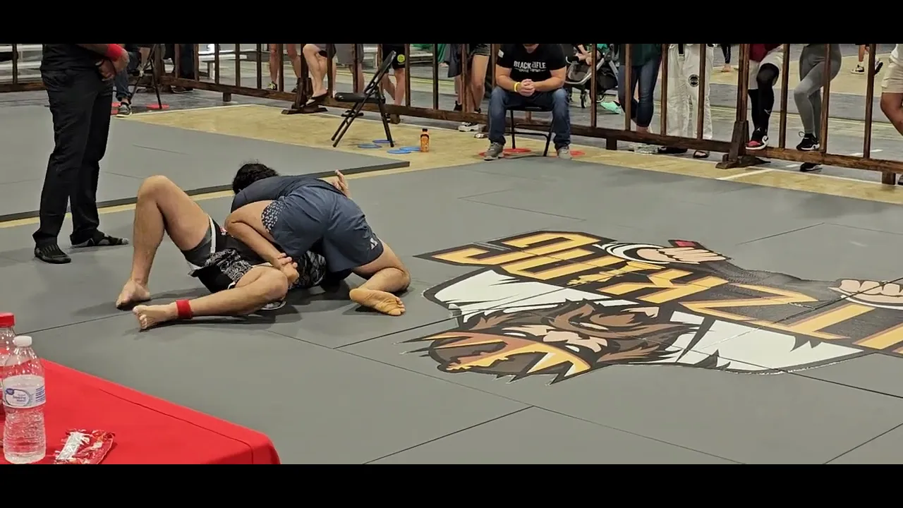 BJJ Competitor Alex Estremera Dominates Opponent With Precise Movement And Technique BJJ No GI background