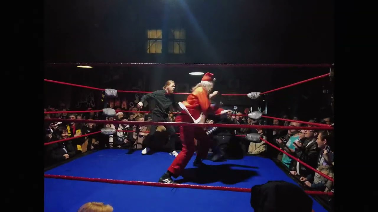 PpW: Hardcore Friday Extreme Intro Ad. 24' background