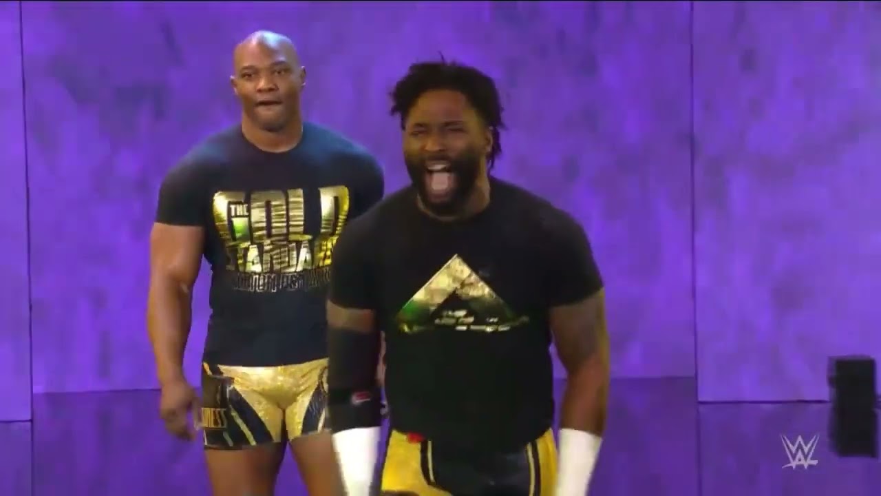 LA KNIGHT (DEBUT) + CEDRIC ALEXANDER WITH SHELTON BENJAMIN ENTRANCE WWE MAIN EVENT 01.27.22 background