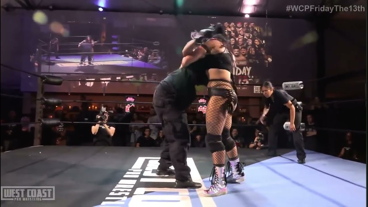 Gypsy Mac v Beatrice Domino background