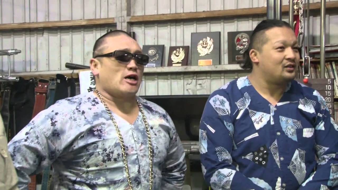 平成極道コンビがアジアタッグ挑戦表明 background