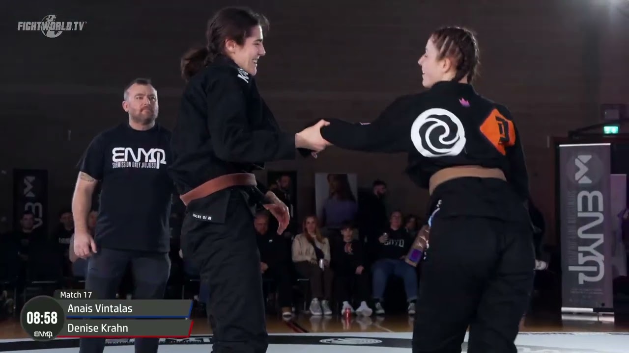 Anais Vintalas V Denise Krahn background