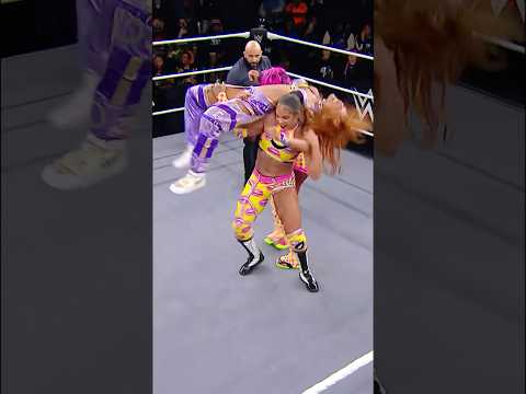 Naomi and Bianca Belair retain their WWE Women's Tag Team Championship ๐ช #WWENXT background