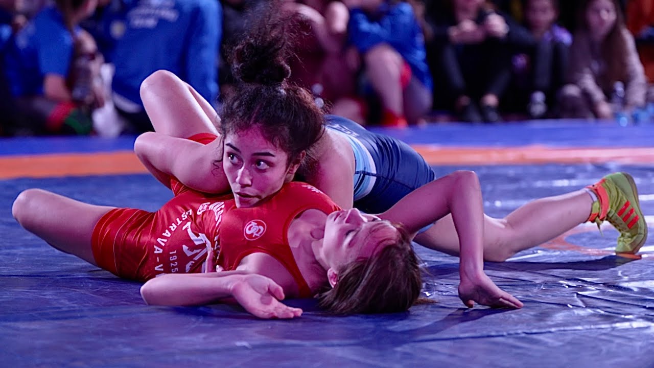 Nela Malinova (CZE) vs Lisa Pastoriza (USA) 47kg. Women girls wrestling. background
